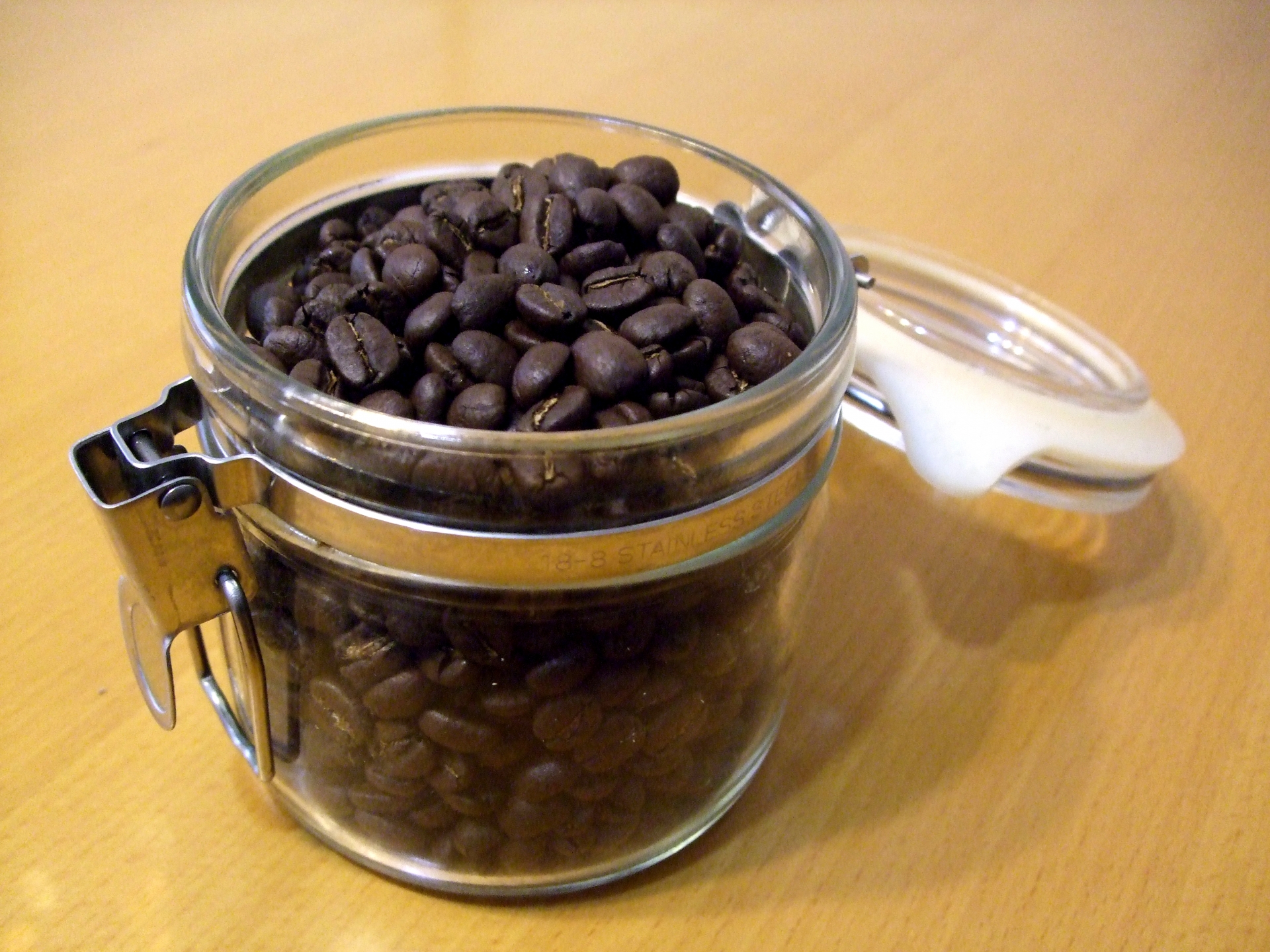 オフィスコーヒーを美味しく味わうには欠かせない！豆の保存方法