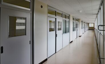 学校の廊下の画像