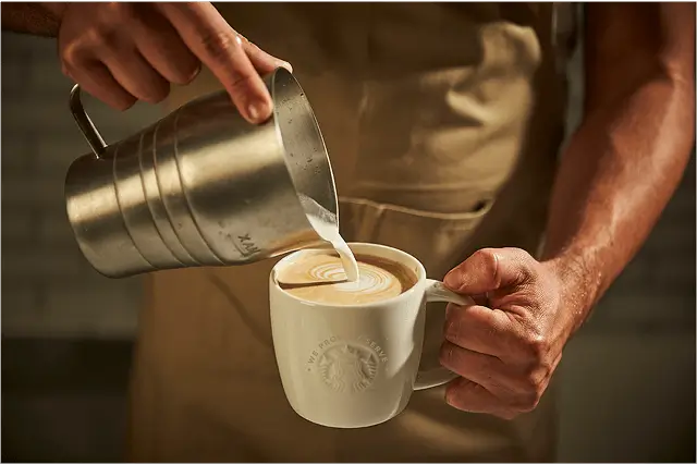 スターバックスの豊かな味わいの一杯を、豊富なメニューでご用意しています。